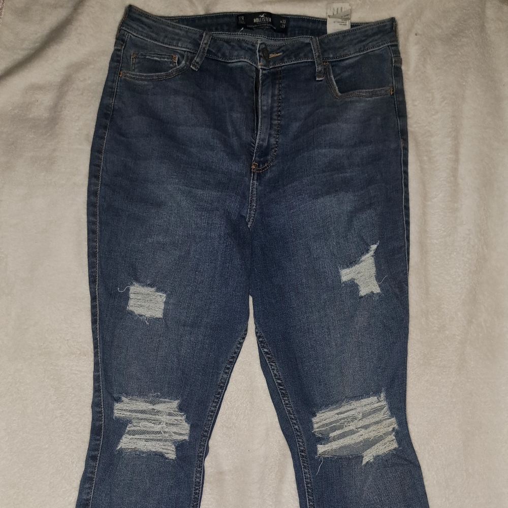 Hollister Curvy Ultra High-Rise Super Skinny Classic Stretch. 17R W33L28